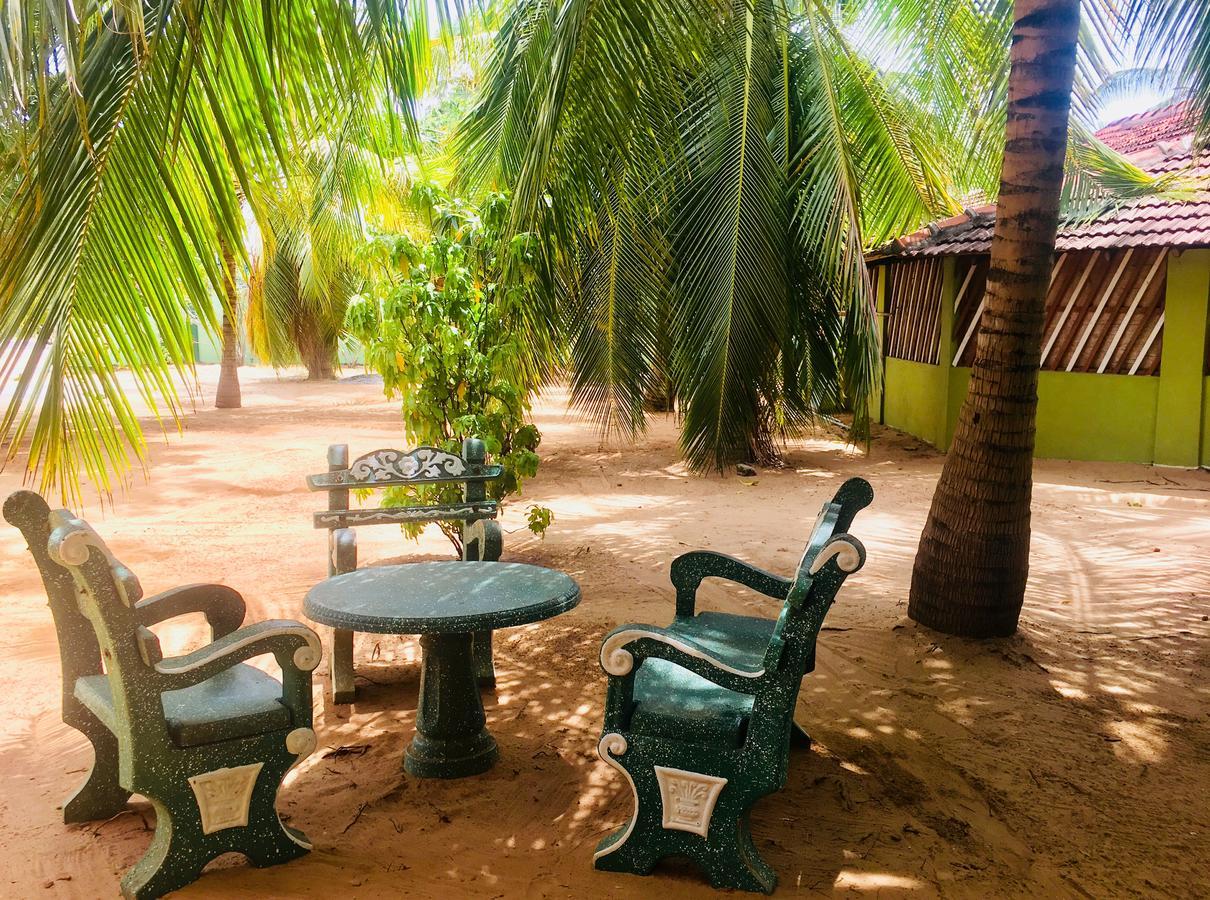 New Land Guest House Batticaloa Exterior foto